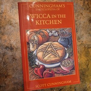 Cunningham's Encyclopedia of Wicca in the Kitchen - Scott Cunningham - EUC